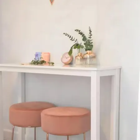 Seven House 501 Apartment